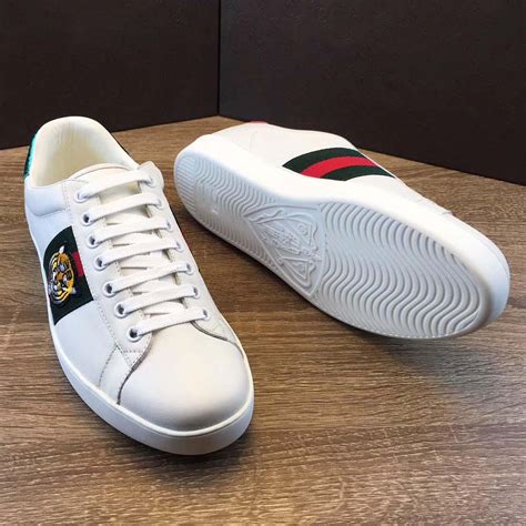 gucci embroidered sneakers mens